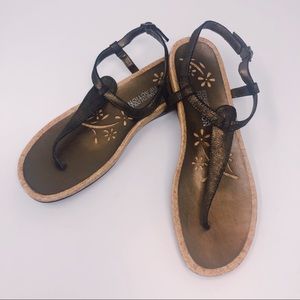 Kenneth Cole T-Strap Sandal Bronze Leather Sz 8M